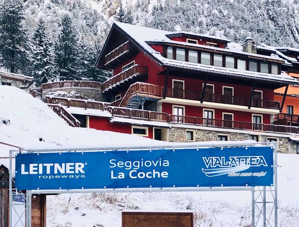 Hotel Piccolo Chalet Claviere Exterior photo