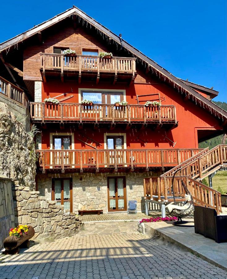 Hotel Piccolo Chalet Claviere Exterior photo