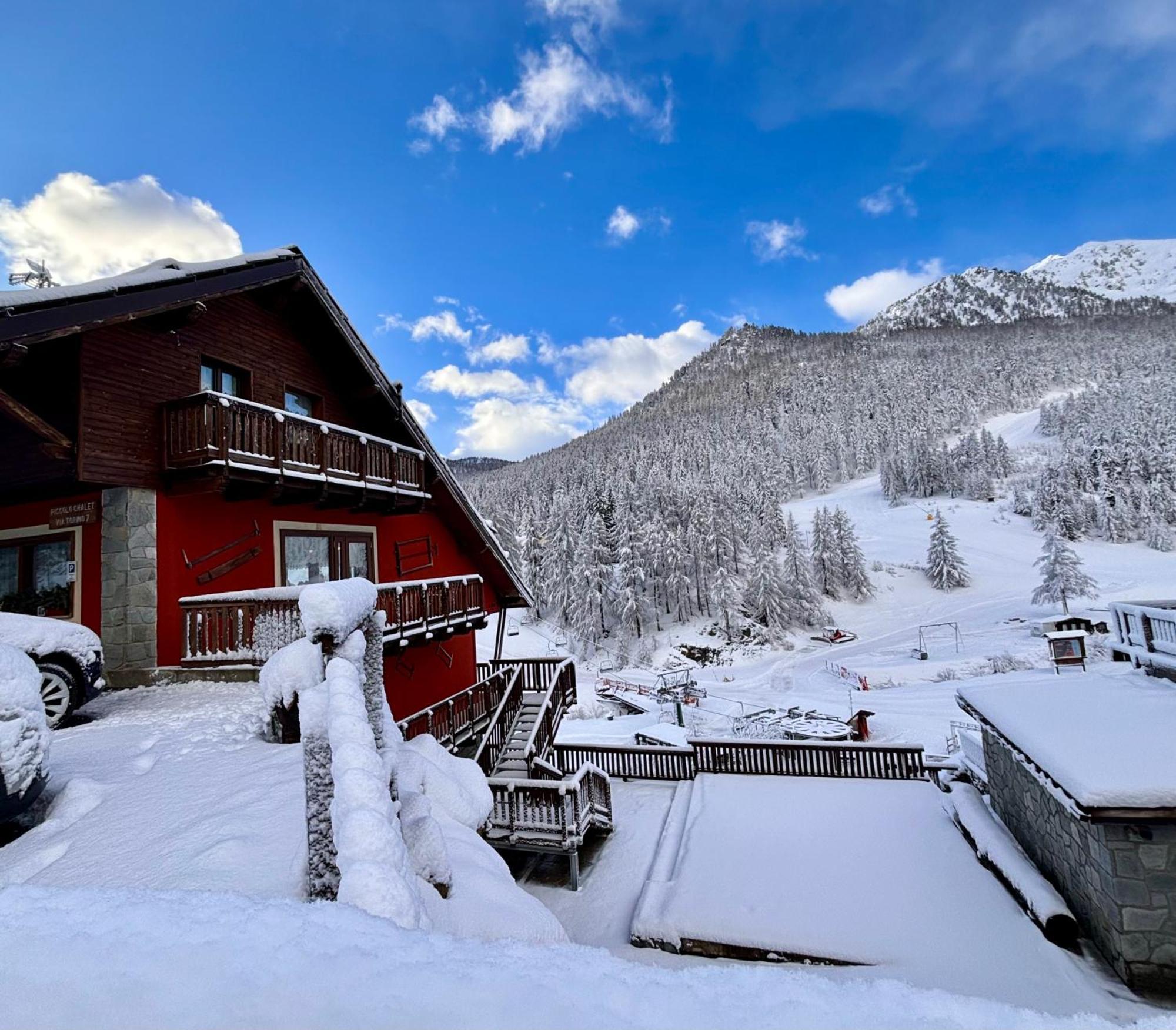 Hotel Piccolo Chalet Claviere Exterior photo