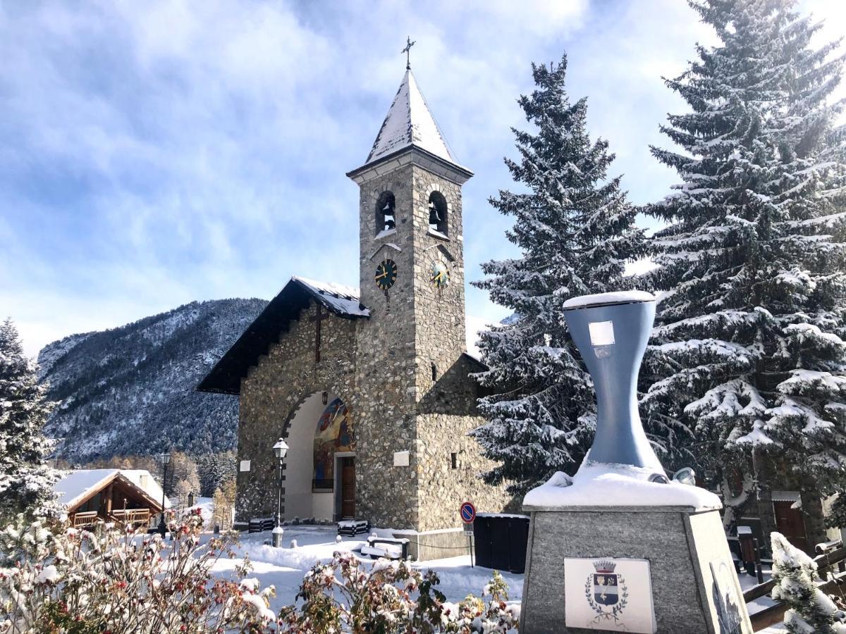 Hotel Piccolo Chalet Claviere Exterior photo